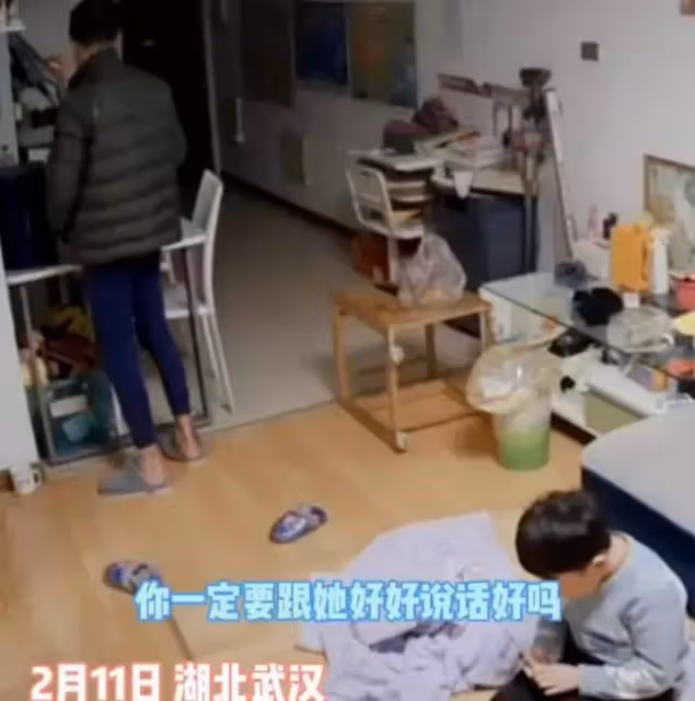 男子責罵妻子連兒子都管不好,被兒子懟:啥都歸她管,你要累死她