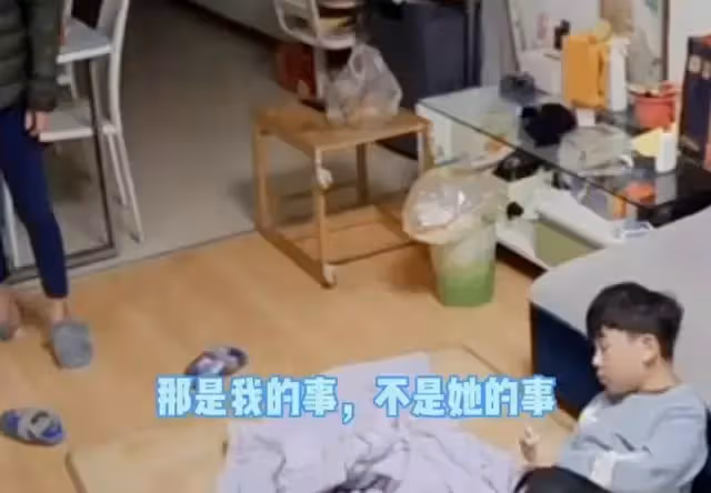 男子責罵妻子連兒子都管不好,被兒子懟:啥都歸她管,你要累死她