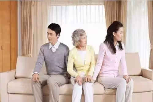 婆婆的眼淚,讓兒媳做了45頓飯,年過完,兒媳決定離婚
