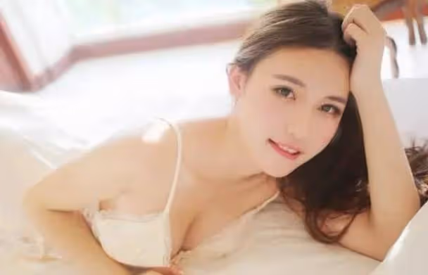 在一起2年,男友一直「不行」,看著我傲人的身材我不想守活寡