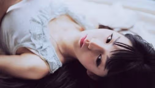 我給爸爸雇了個保姆,安裝監聽後,我才知道她的目的