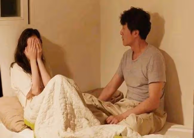 室友私下跟人「約炮」交易,卻轉身栽贓給我,說我是外圍女