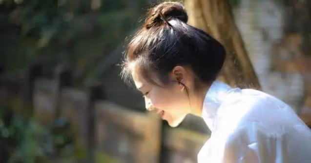 父親 染上賭博,管我要錢遭拒後,他剁掉我兩根手指