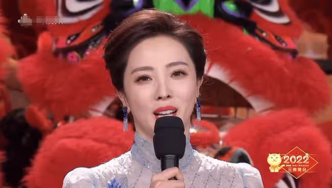 央視元宵晚會6大看點!馬凡舒口紅色號火了,金晨毛曉彤同台比美