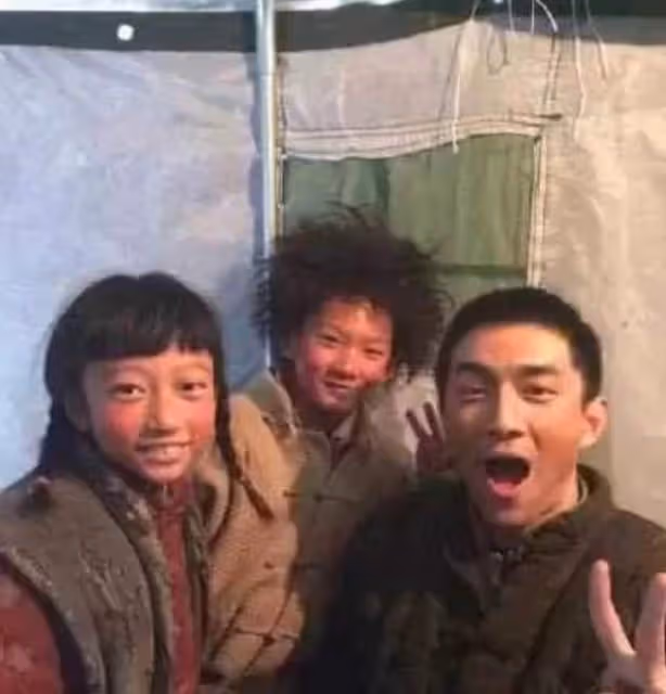 蘇翊鳴奪冠後群星祝福！林更新裝熟蹭熱度被嘲，曾四年不搭理小蘇