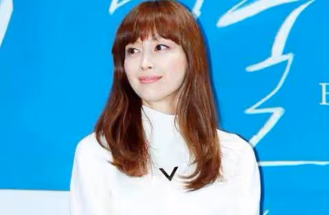 李奈映:與裴勇俊傳出緋聞,37歲嫁男神元彬婚禮只花6000塊