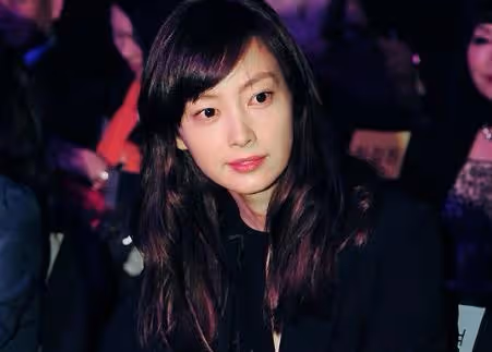 李奈映：與裴勇俊傳出緋聞，37歲嫁男神元彬婚禮只花6000塊