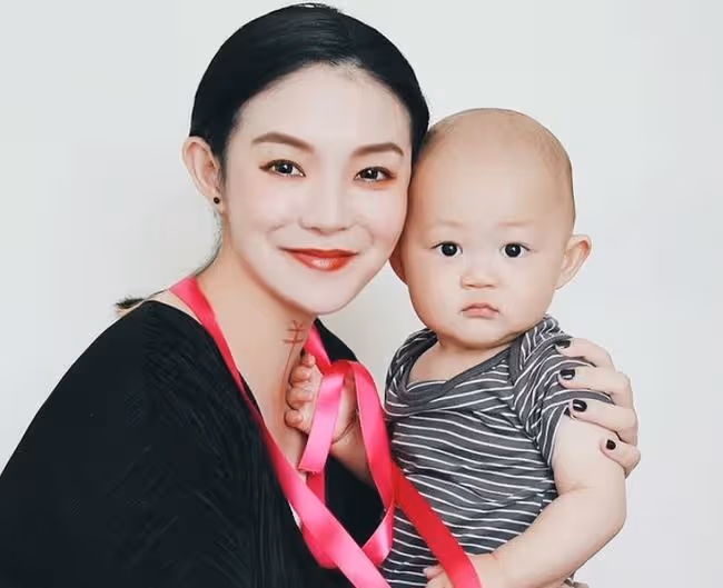 女星自曝產後被日本老公提離婚,不禁崩潰大哭,覺得對不起兒子