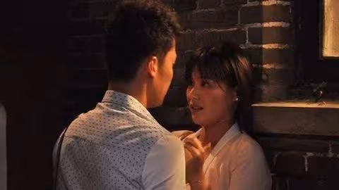 6年前我不受控制地占有他,6年後,他在辦公室和我做羞羞的事