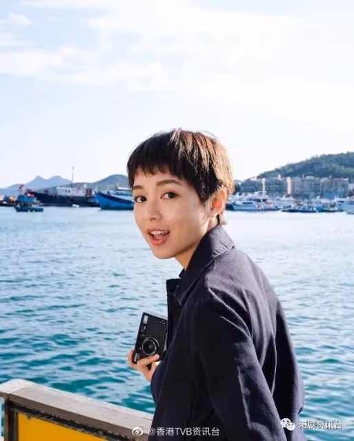 加盟華納做林峯師妹!蘇麗珊「變發」殺入樂壇