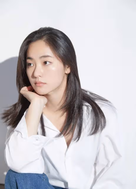 親哥哥一張照片，送她演員出道，現如今躋身韓國一線女星！