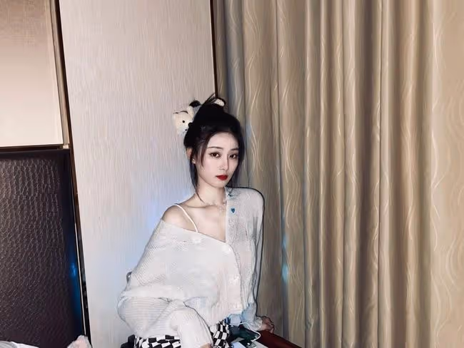 黃子韜卸妝後樣貌平凡? 衣品外表平平 哪裡配得上貌美的徐藝洋