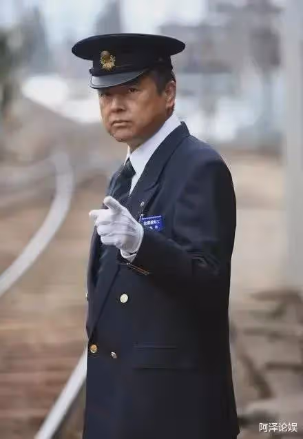「極致東方美男」結婚42年零緋聞,網友:難怪能讓亞洲女神愛一輩子