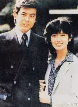 「極致東方美男」結婚42年零緋聞,網友:難怪能讓亞洲女神愛一輩子