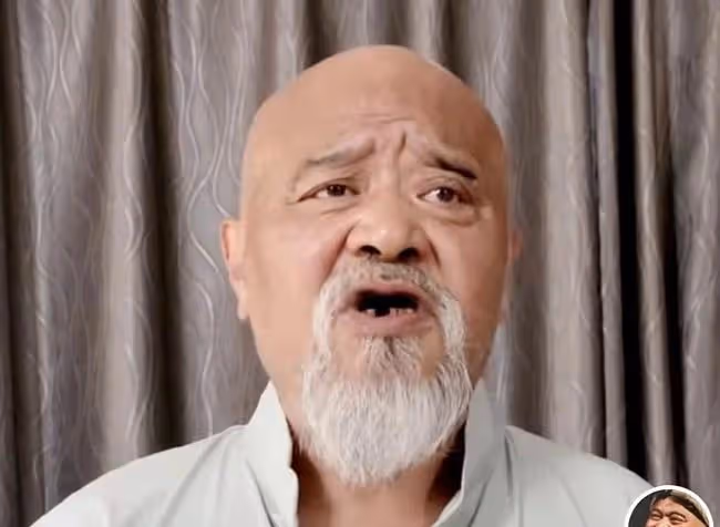 67歲李琦得糖尿病仍拚命喝,怒目圓睜與人勸酒,飯桌上擺大盤海參
