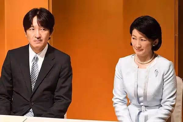 壓力山大!小室圭考試臨近,再考不過就要和真子公主打包回家?