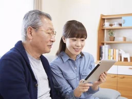 父親娶了繼母后,俺接受不了,第一次回家,推開門令俺淚流不止