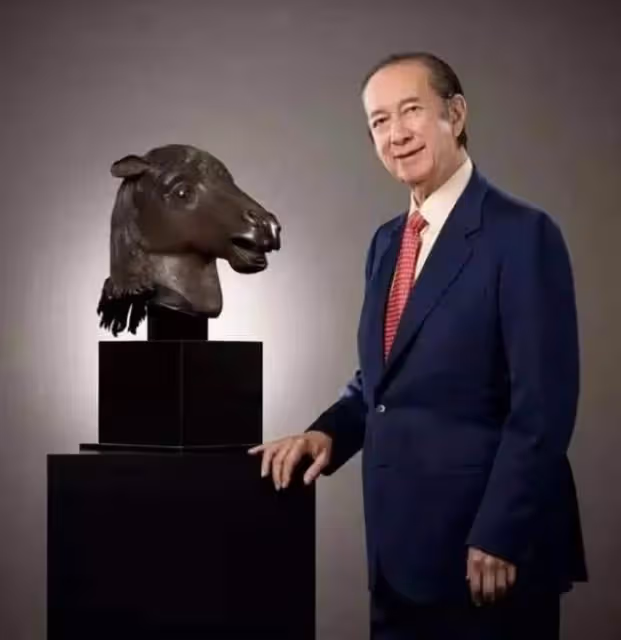 賭王頭七追悼會排場大，四房齊聚顯哀思，誰最愛賭王卻是一目了然