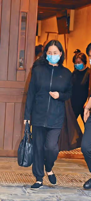 賭王頭七追悼會排場大，四房齊聚顯哀思，誰最愛賭王卻是一目了然