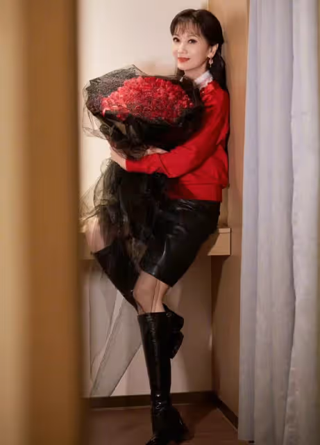 不老女神趙雅芝比誰都怕老,做真實的自己,有這麼難嗎