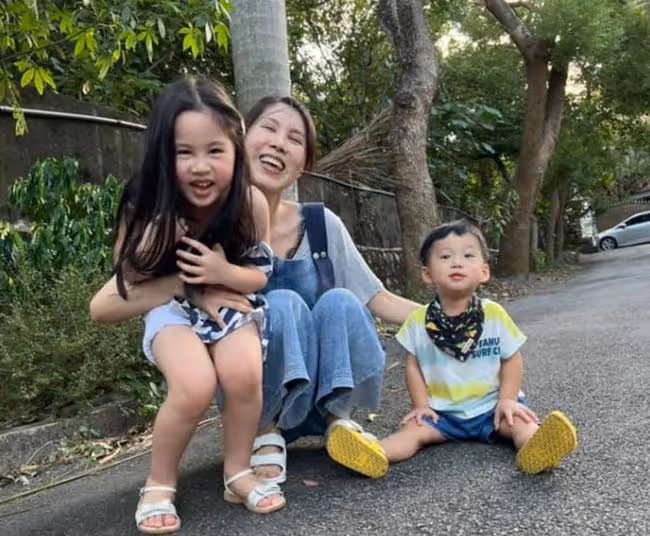 38歲抗癌女星余苑綺病情惡化,4歲女兒偷偷掉眼淚,直言討厭醫院