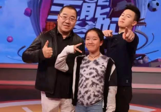 英達首度回應不管巴圖!暗諷宋丹丹不給機會,大讚小兒子太爭氣