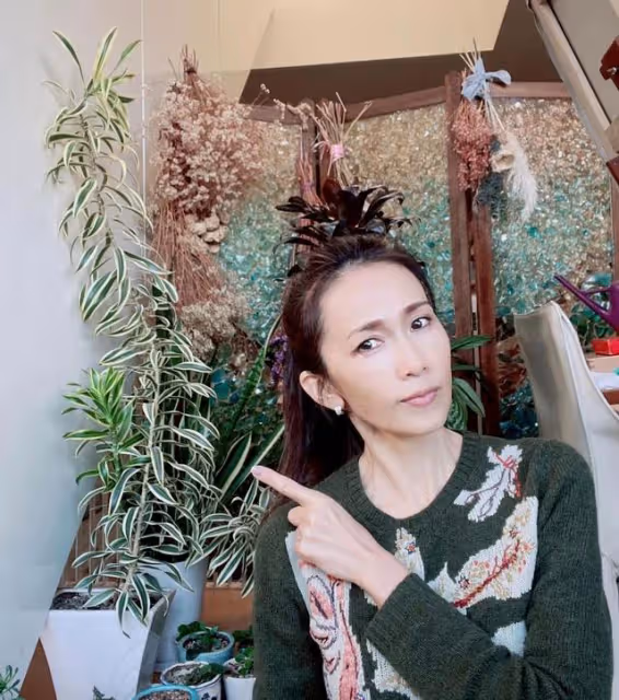 木村拓哉孤身一人遛狗,網友:是不是嫌妻女熱衷曬圖出門躲清靜?