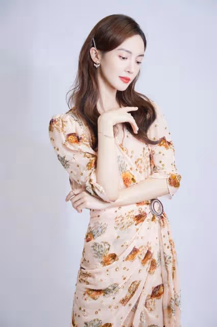 北舞校花,失業9個月,曾因抑鬱險些自殺,今32歲出演偶像劇
