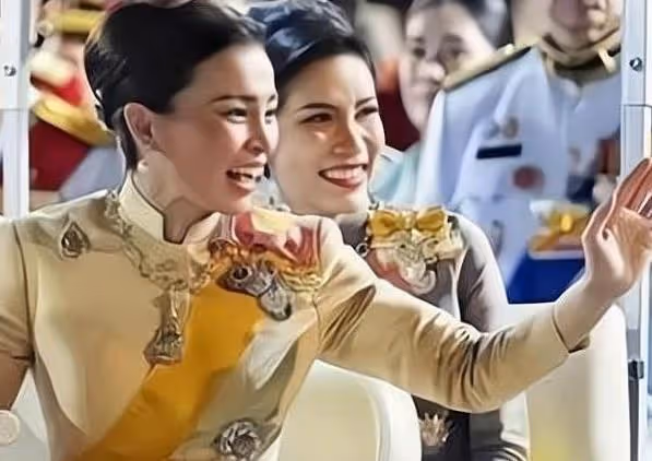 泰王全家2月齊聚亮相,國王夫婦只帶公主同行,詩妮娜復出無望