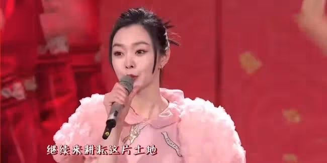 央視元宵晚會收視奪冠：王亞平太空彈琴，女足合唱成收視「王炸」