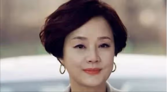 頂流三姐張美姬：被總統一眼相中，後遭第一夫人摘掉子宮逃亡國外