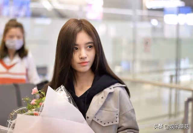 所謂「4K年的美女」上了熱搜,搞不清這個人怎麼火起來的