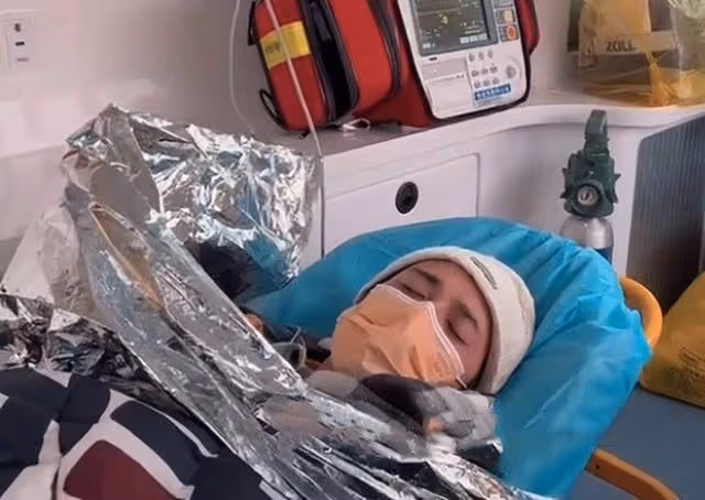突發！TVB帥氣小生做冬奧記者因缺氧暈倒，被緊急送往醫院治療