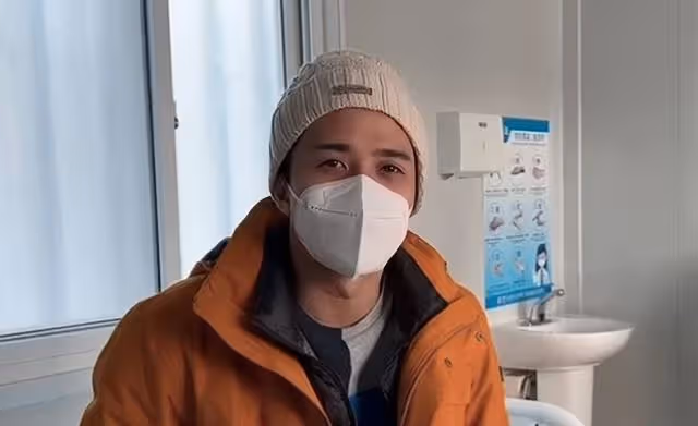 突發！TVB帥氣小生做冬奧記者因缺氧暈倒，被緊急送往醫院治療