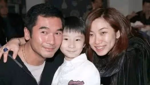她獲選港姐因丑被罵3年,和丈夫相愛11年,孩子顏值讓港媒道歉