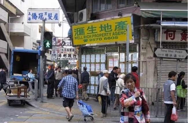 蔡少芬一家住80平公寓,熊黛林家玩具沒地放,她47歲跟母親擠破屋
