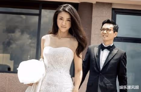 湯唯韓國老公來京，一家團聚打破婚變傳聞，這張照片暴露真實情況