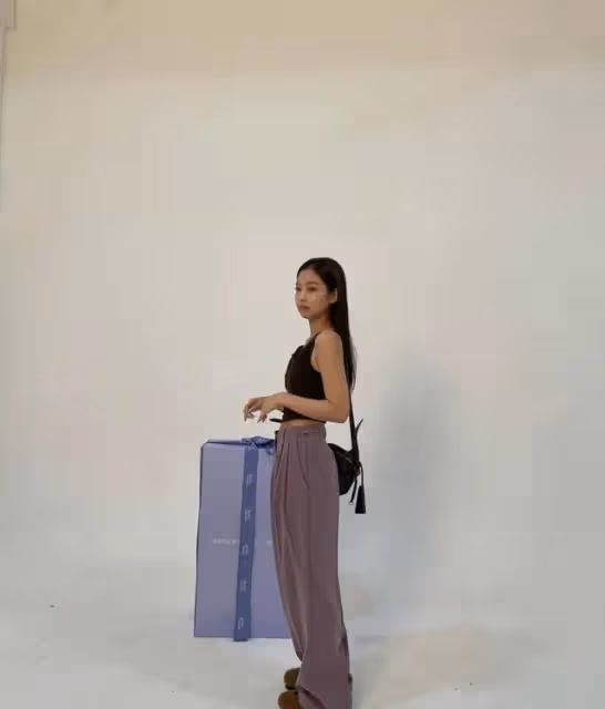 aespa集體中斷更新bubble?此舉為何;JENNIE演藝圈的人脈如何?