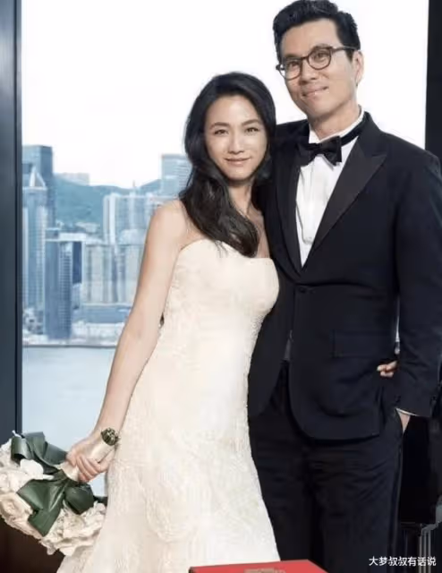 湯唯親自反駁婚變韓國導演!情人節曬「一家3口全家福」