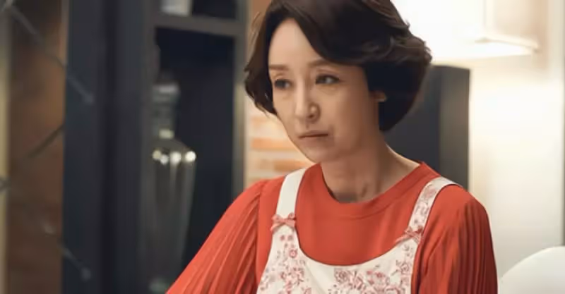丈夫剛定AA制，妻子給岳父買輛車，丈夫紅了眼：不給我爸買就離婚