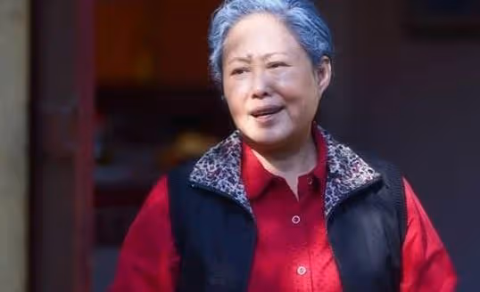 明星移居國外淒涼現狀:有的當保姆,有的付不起兒子700元出診費