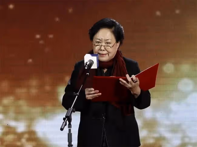 明星移居國外淒涼現狀:有的當保姆,有的付不起兒子700元出診費