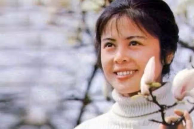 明星移居國外淒涼現狀:有的當保姆,有的付不起兒子700元出診費
