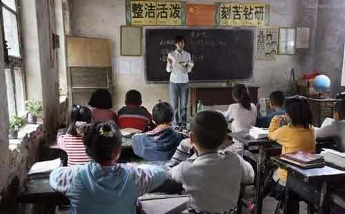 兒子找女兒借十萬買房,如今我讓女兒撕掉借條,女婿鬧離婚