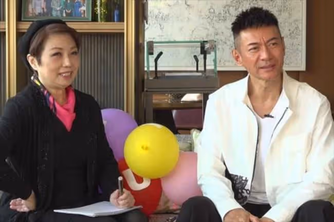 江華大8歲妻子受訪時落淚,自曝倒追對方,擔心被嫌棄,想過離婚