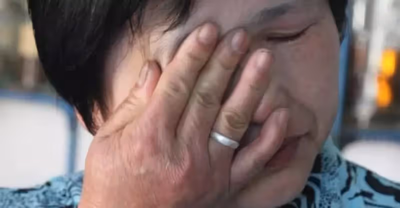 55歲婆婆生下小姑子給我們養，孩子6歲時，我才發現事情不對勁