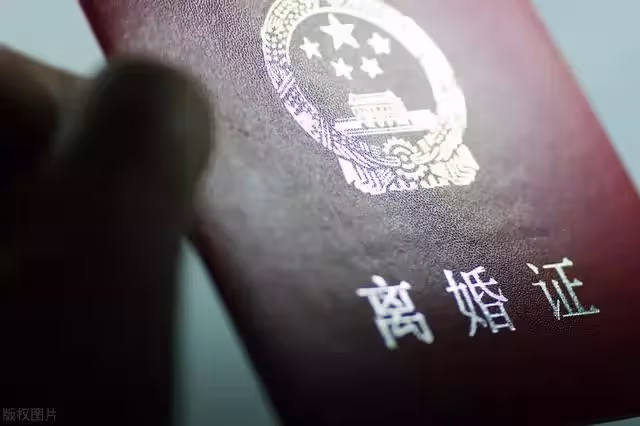 媽媽的一句話氣走了全職帶娃的兒媳!幾天後,兒子扔下一張離婚證