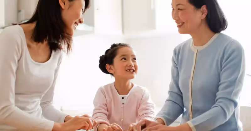 我剛生下女兒，婆婆扭頭就走，又讓老公給侄子買婚房，請婆婆離開
