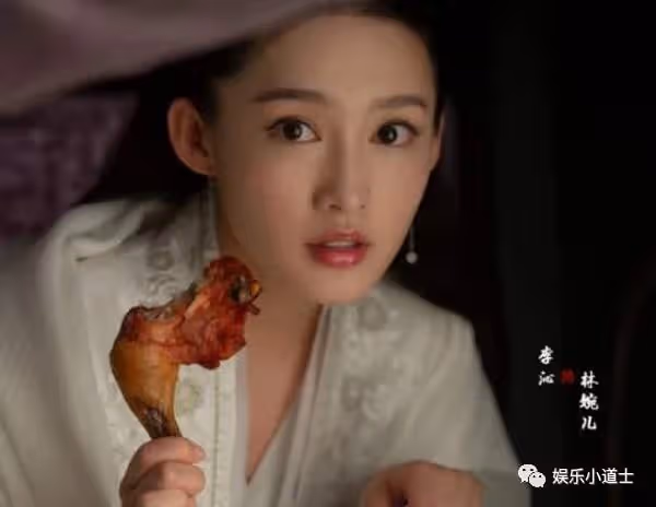 李小冉《林深見鹿》殺青!與「雞腿仙子」李沁演母女