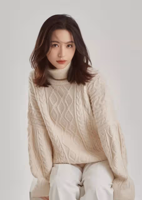31歲女星怒懟韓國隊冬奧犯規!中英韓三國語言齊發,曾是北大校花